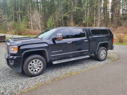 Used 2018 GMC Sierra 2500 Denali w/ Duramax Plus Package