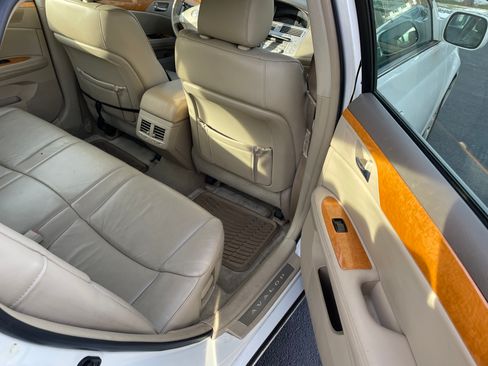 Used 2006 Toyota Avalon XLS image 10