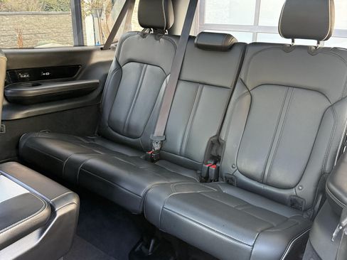 Used 2023 Jeep Grand Wagoneer L Series II w/ Premium Group II image 20