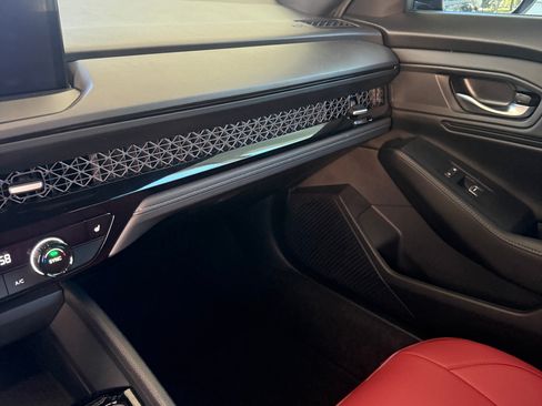 Used 2024 Honda Accord Sport image 9