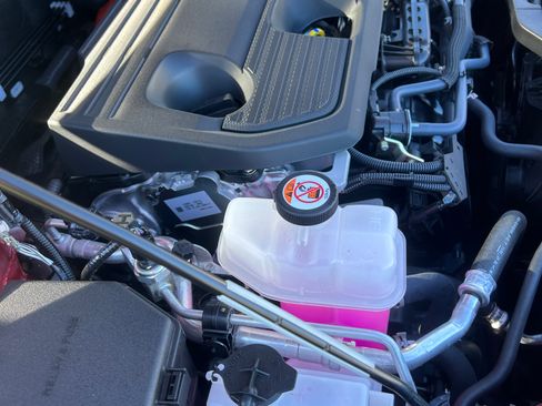 Used 2025 Toyota Crown Signia image 4