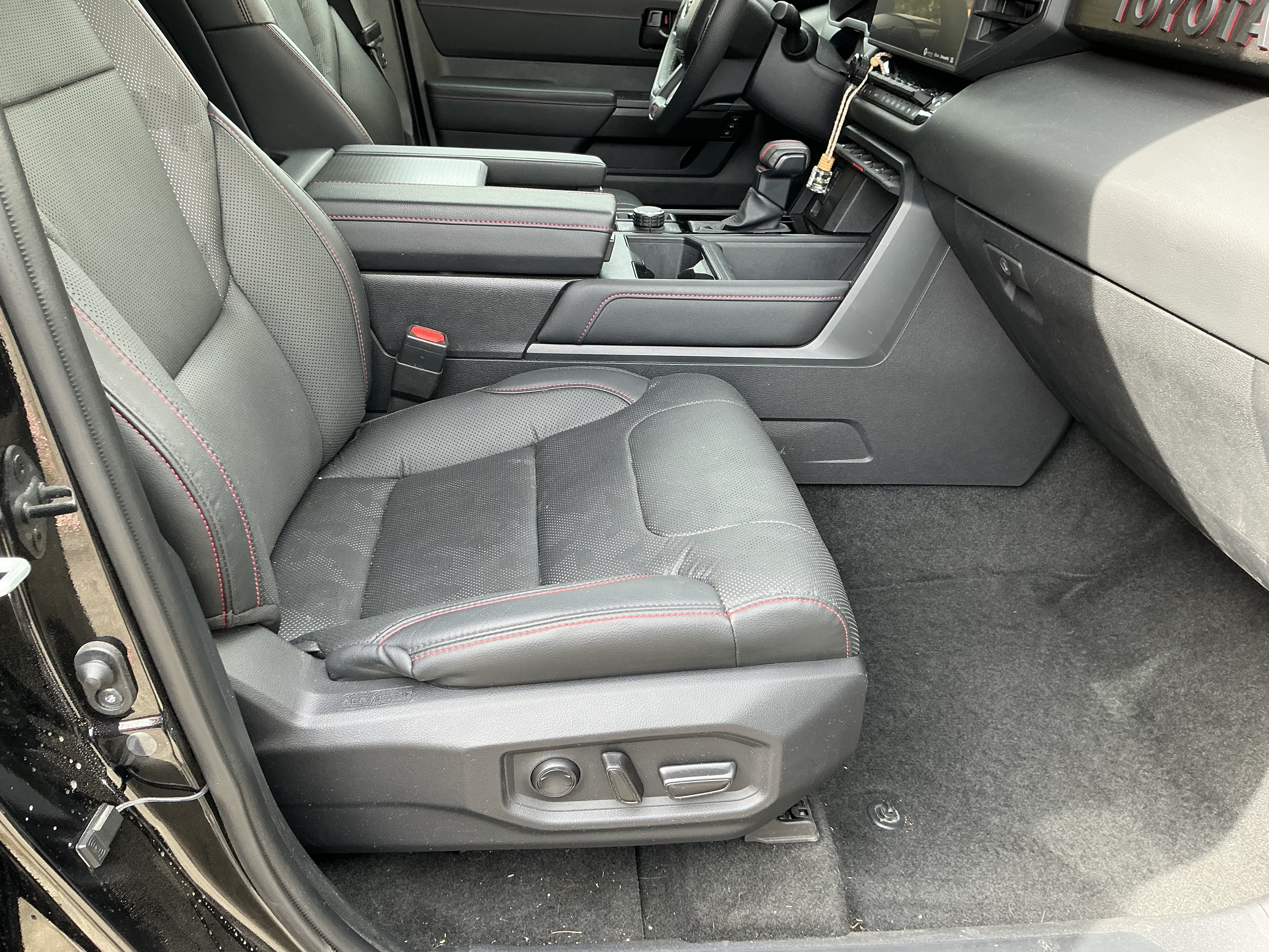 Used 2023 Toyota Tundra TRD Pro AWD/4WD image 18