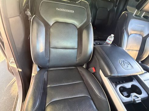 Used 2019 RAM 1500 Laramie RWD image 31