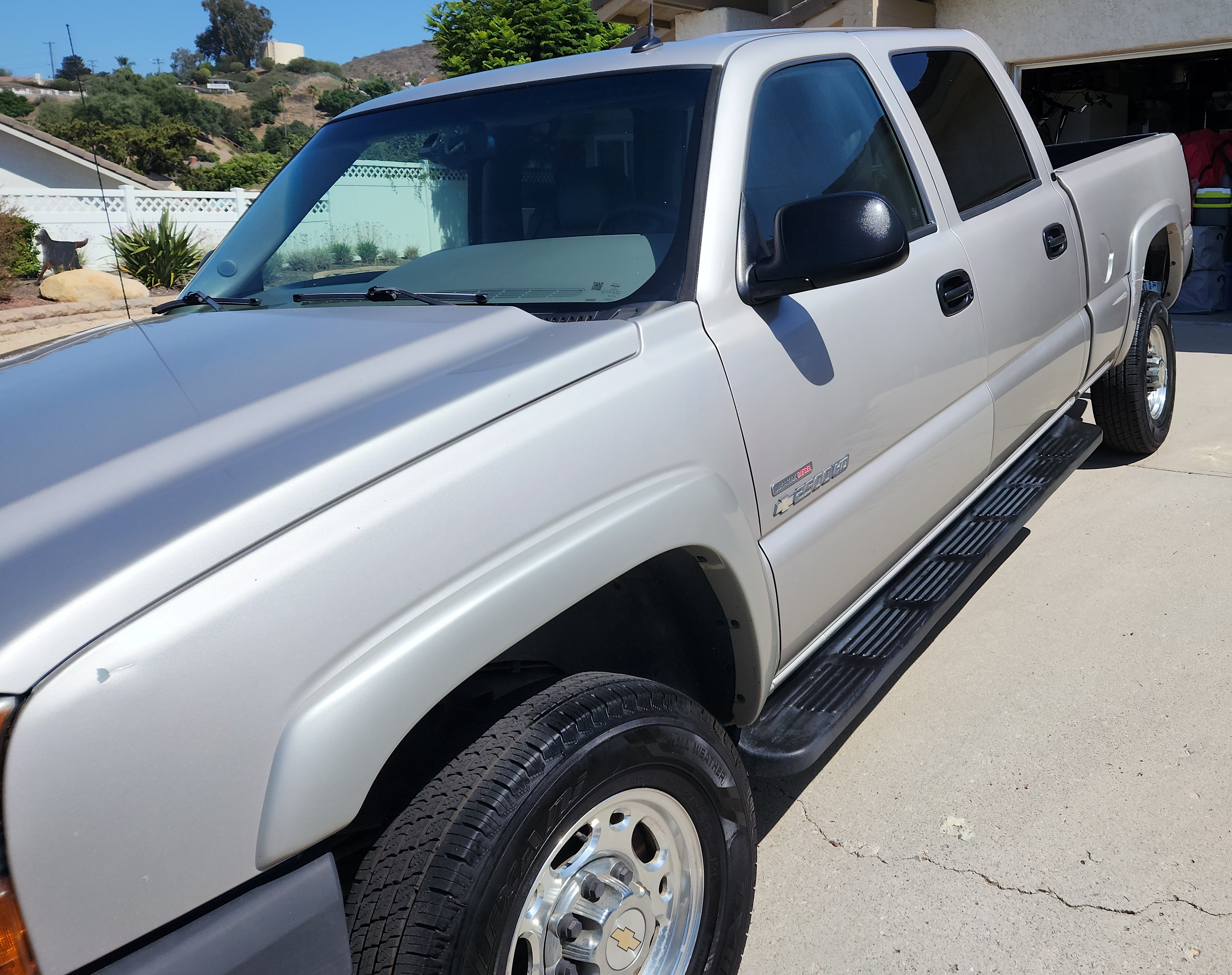 Used 2005 Chevrolet Silverado 2500 LT w/ Heavy-Duty Power Package AWD/4WD image 1