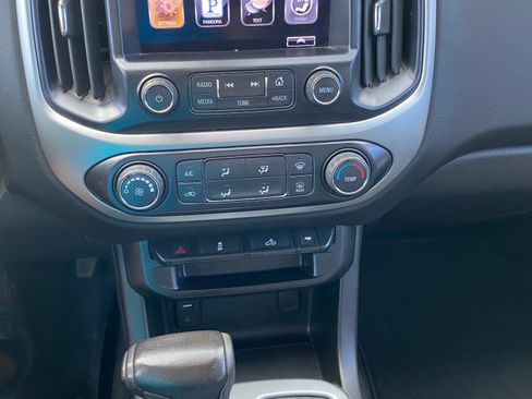 Used 2016 Chevrolet Colorado LT w/ Midnight Edition image 13