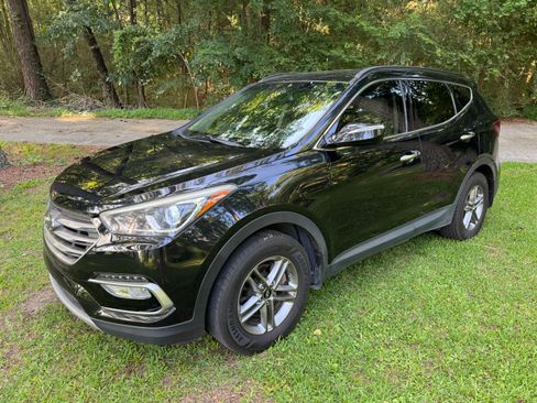 Used 2018 Hyundai Santa Fe Sport w/ 2.4L Value Package 02 FWD image 5