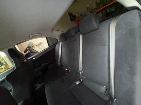 Used 2010 Mitsubishi Lancer Evolution GSR image 9