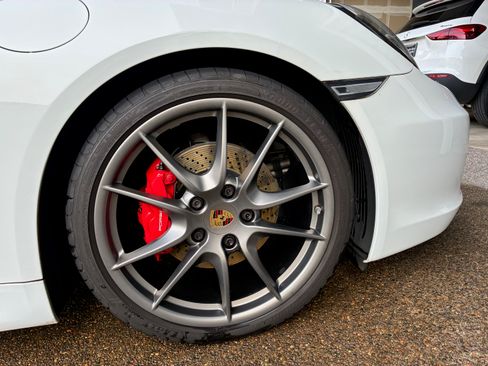 Used 2015 Porsche Cayman S image 13