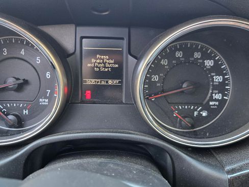 Used 2011 Jeep Grand Cherokee Laredo image 15