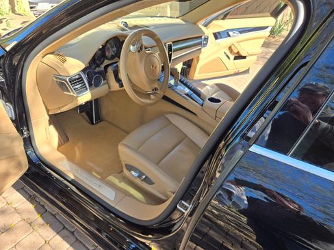 Used 2010 Porsche Panamera 4S image 20