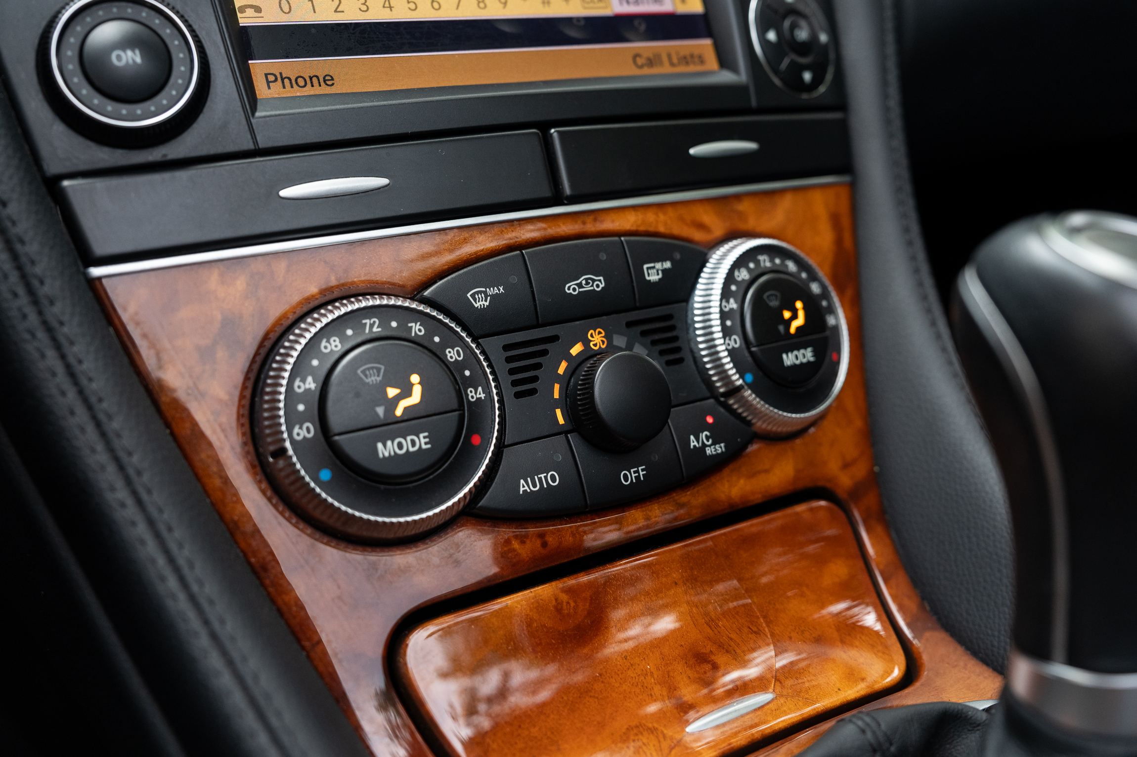 Used 2009 Mercedes-Benz SL 550 image 25
