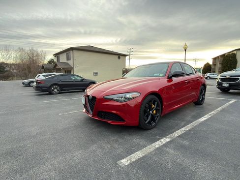 Used 2020 Alfa Romeo Giulia Ti w/ Nero Edizione image 2