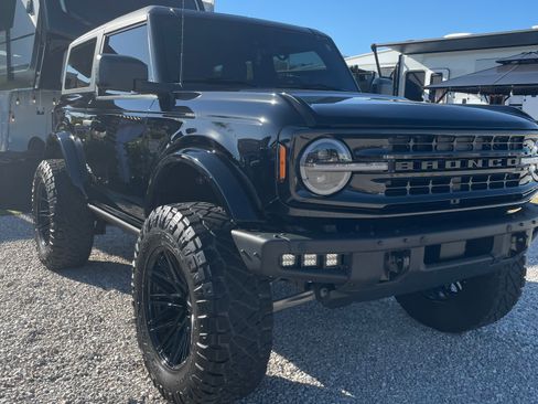 Used 2022 Ford Bronco 2-Door image 1