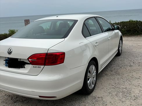 Used 2013 Volkswagen Jetta SE FWD image 6