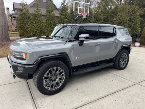 Used 2025 GMC Hummer EV 3X image 11