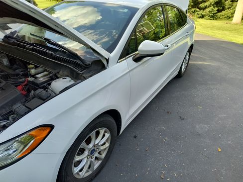 Used 2017 Ford Fusion S image 8