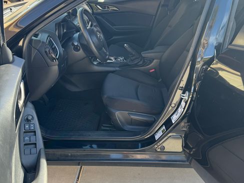 Used 2015 MAZDA MAZDA3 i Sport image 5