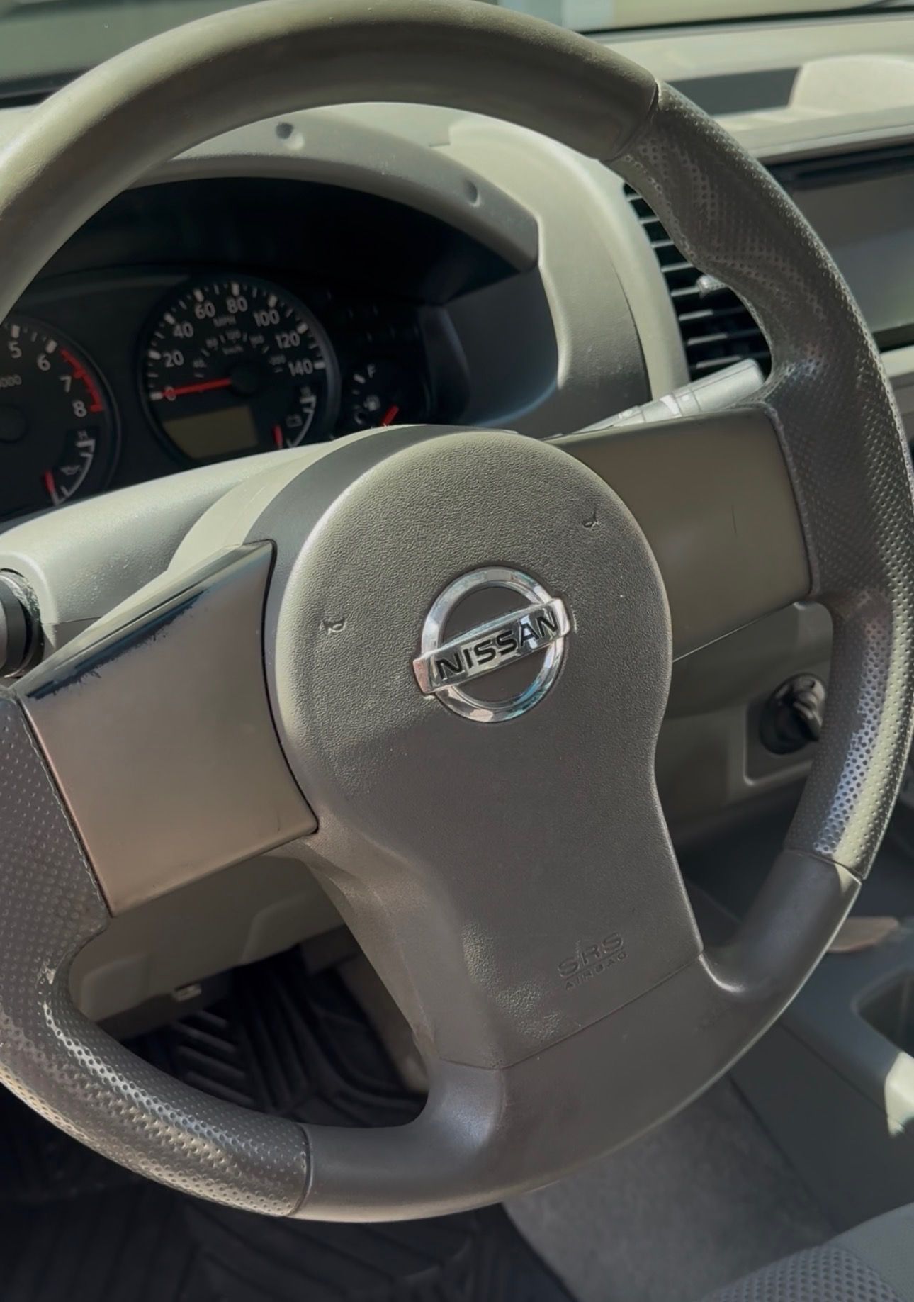 Used 2011 Nissan Frontier S AWD/4WD image 10