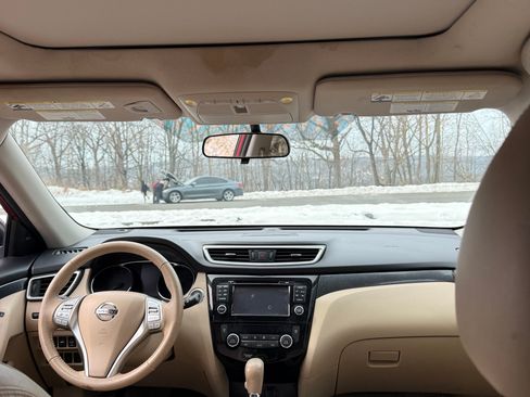 Used 2015 Nissan Rogue SL w/ SL Premium Package image 10