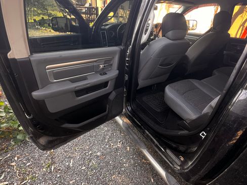 Used 2014 RAM 1500 Big Horn image 11