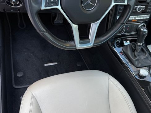 Used 2015 Mercedes-Benz SLK 350 SLK 350 Roadster 2D image 9