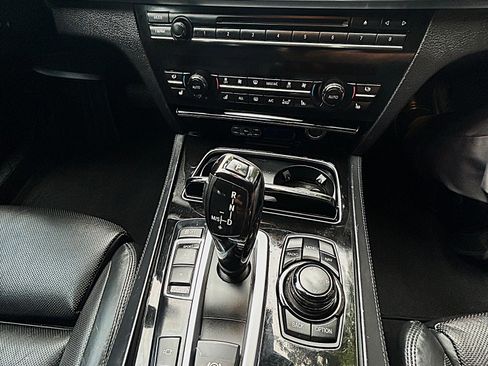 Used 2013 BMW ALPINA B7 image 24