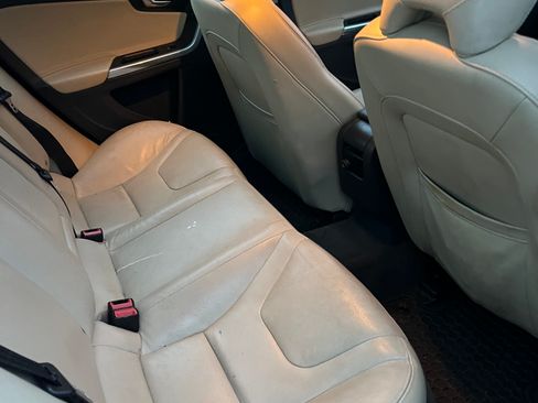 Used 2016 Volvo S60 T5 Premier image 6