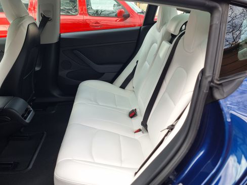 Used 2023 Tesla Model 3 Standard Range image 15