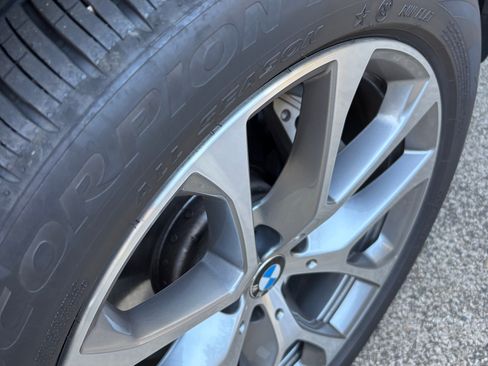 Used 2025 BMW X5 xDrive40i w/ Premium Package image 12