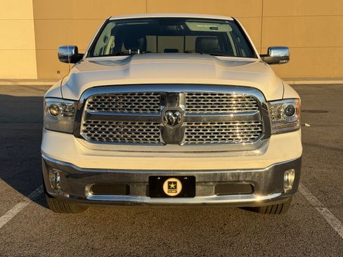 Used 2018 RAM 1500 Laramie AWD/4WD image 16