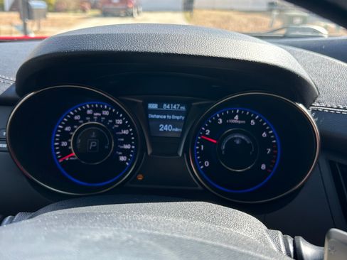 Used 2015 Hyundai Genesis 3.8 image 14