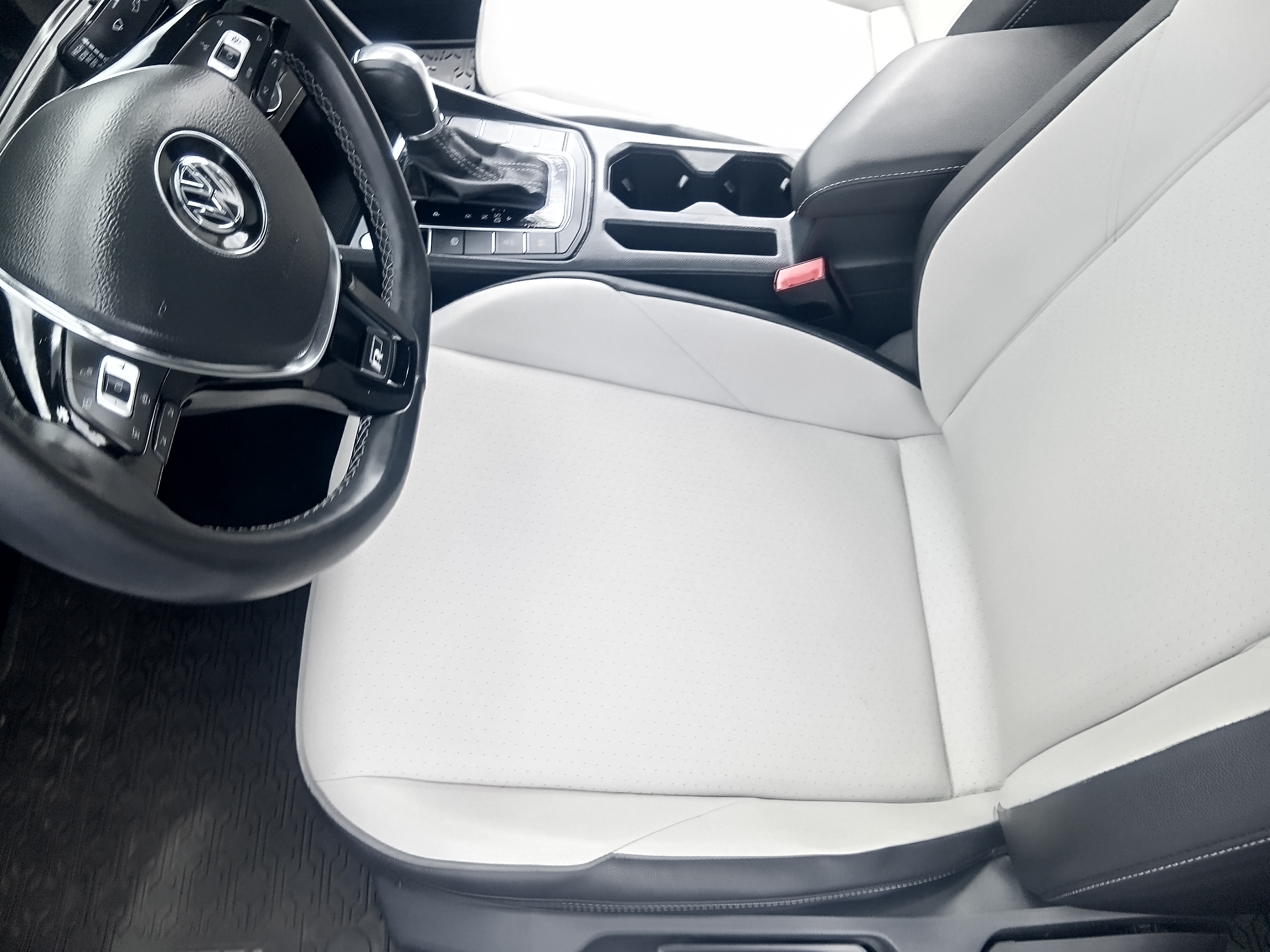 Used 2019 Volkswagen Jetta R-Line FWD image 15