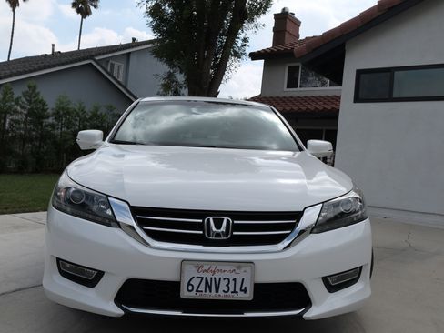 Used 2013 Honda Accord EX-L image 2