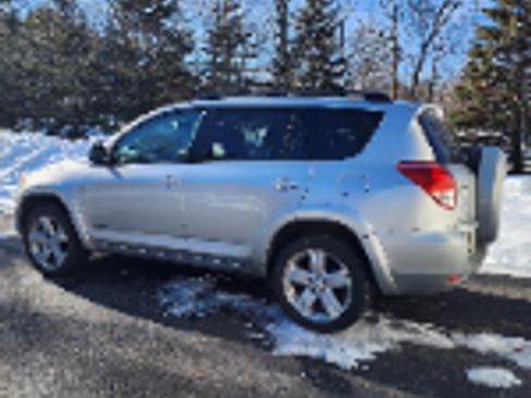 Used 2008 Toyota RAV4 Sport image 4