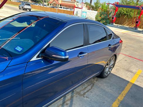 Used 2015 Hyundai Genesis 5.0 RWD image 5