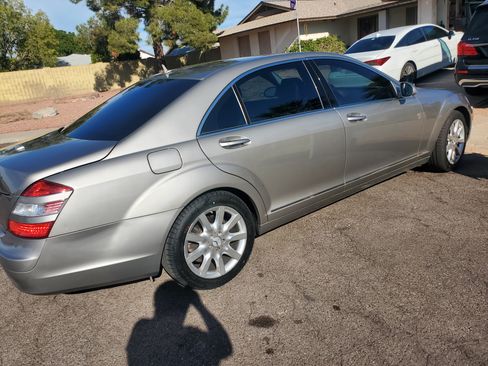 Used 2007 Mercedes-Benz S 550 image 4