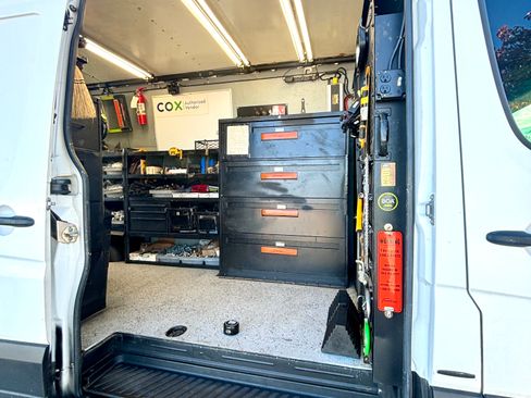 Used 2015 Mercedes-Benz Sprinter 3500 image 18