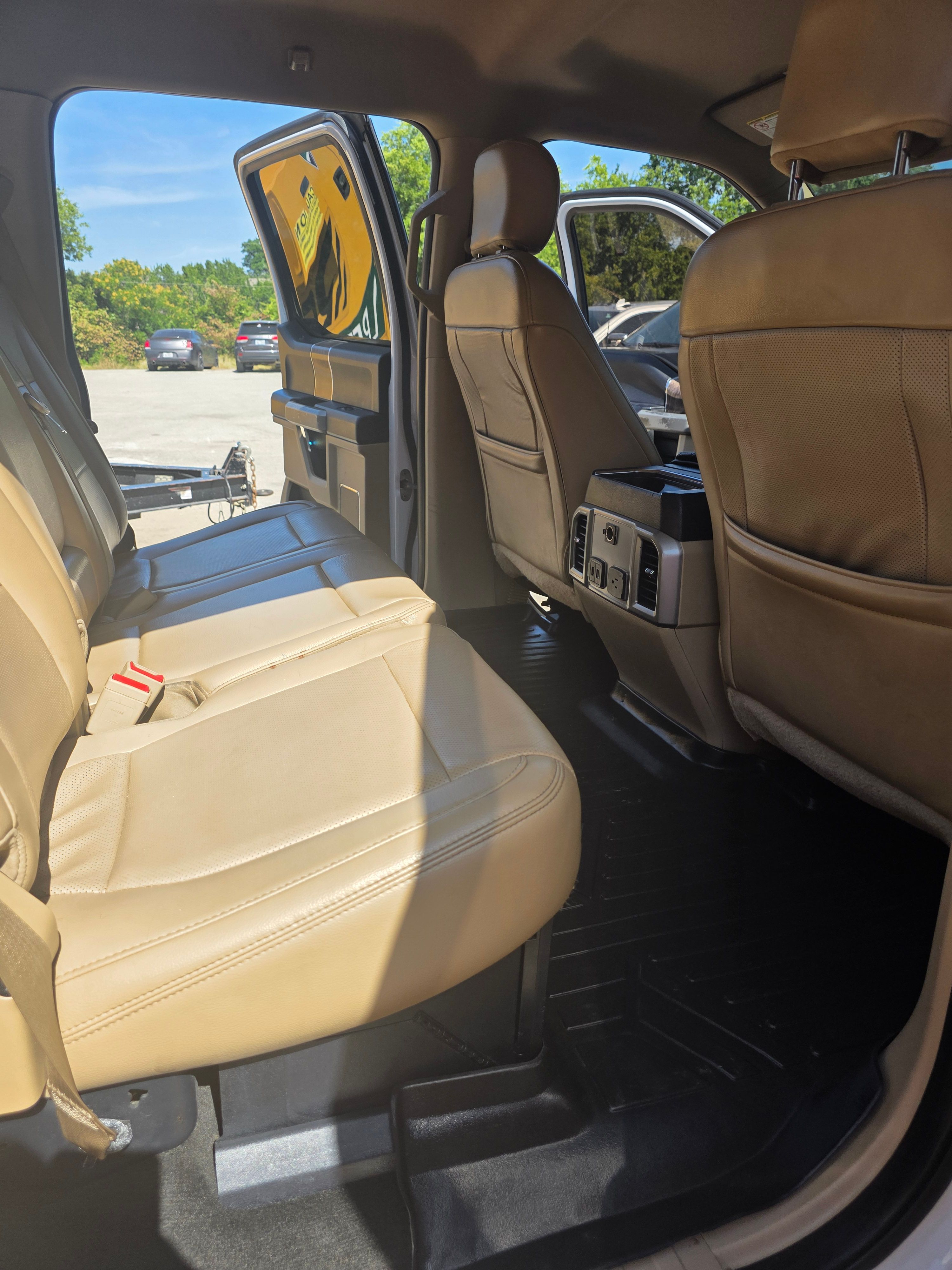 Used 2018 Ford F350 Lariat w/ Lariat Ultimate Package AWD/4WD image 20