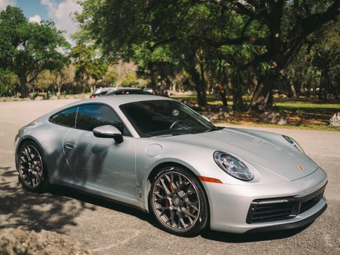Used 2022 Porsche 911 Carrera S RWD image 13