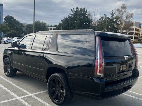 Used 2016 Cadillac Escalade ESV Luxury image 6