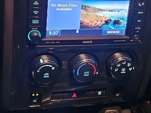 Used 2010 Dodge Challenger R/T image 6