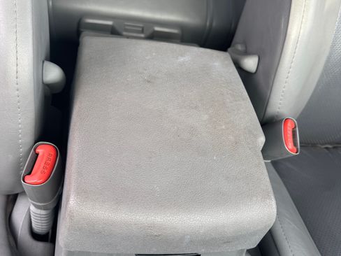 Used 2005 Jeep Grand Cherokee Limited image 20