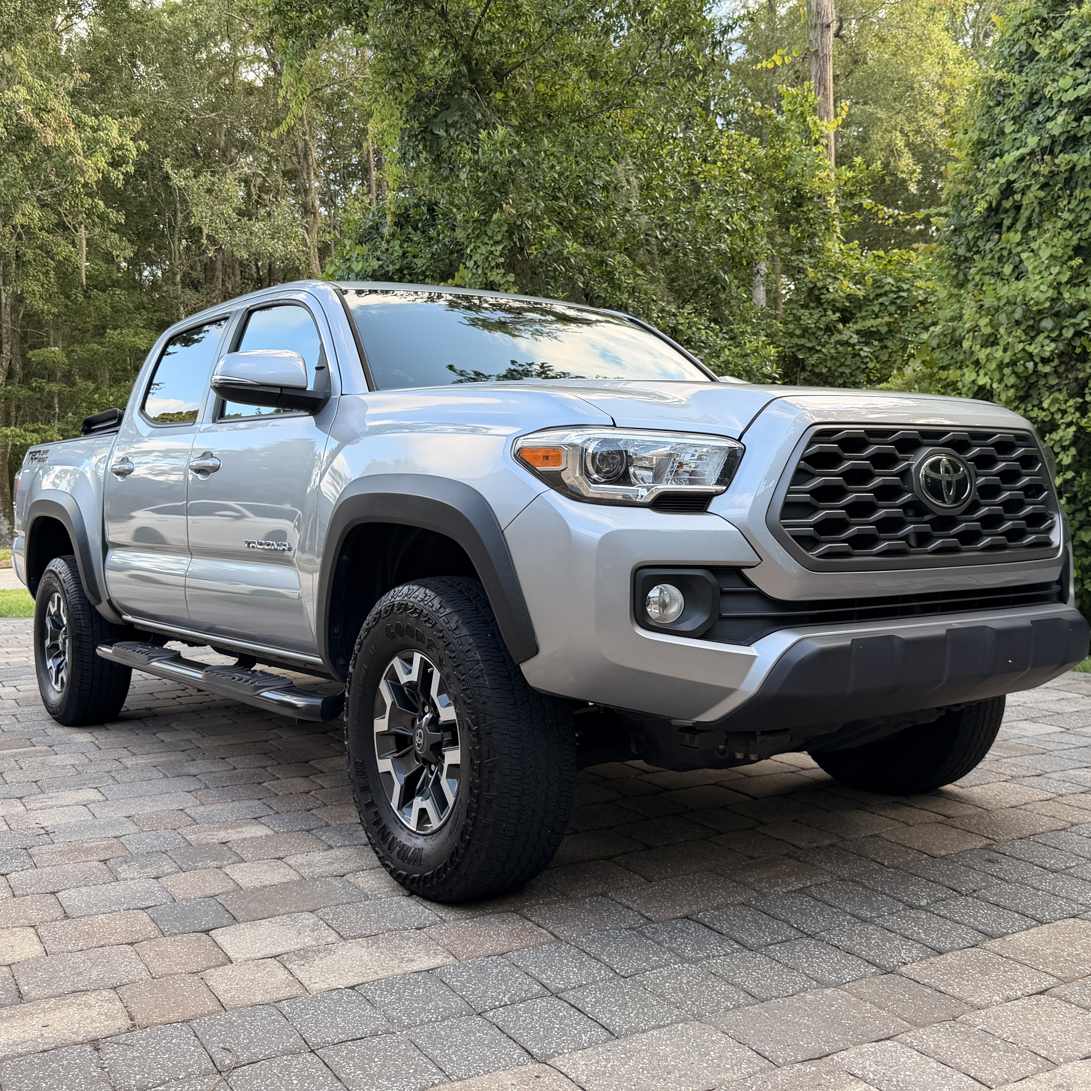 Used 2021 Toyota Tacoma TRD Off-Road w/ Technology Package RWD image 1