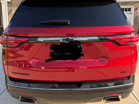 Used 2022 Chevrolet Traverse Premier w/ Redline Edition AWD/4WD image 8