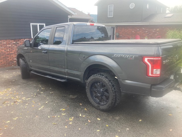 Used 2016 Ford F150 XL w/ Equipment Group 101A Mid AWD/4WD image 4