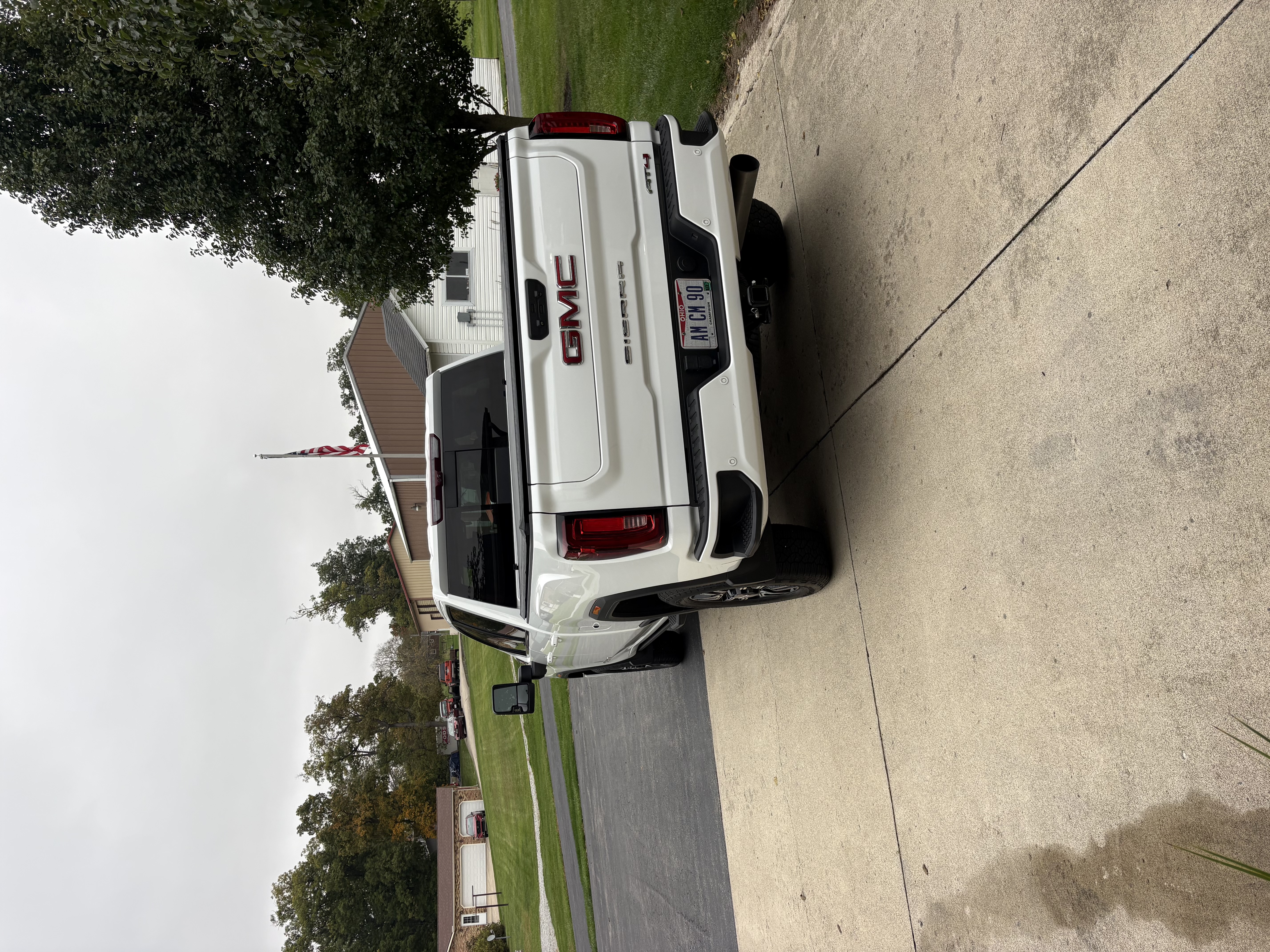 Used 2023 GMC Sierra 3500 AT4 w/ AT4 Premium Plus Package AWD/4WD image 9