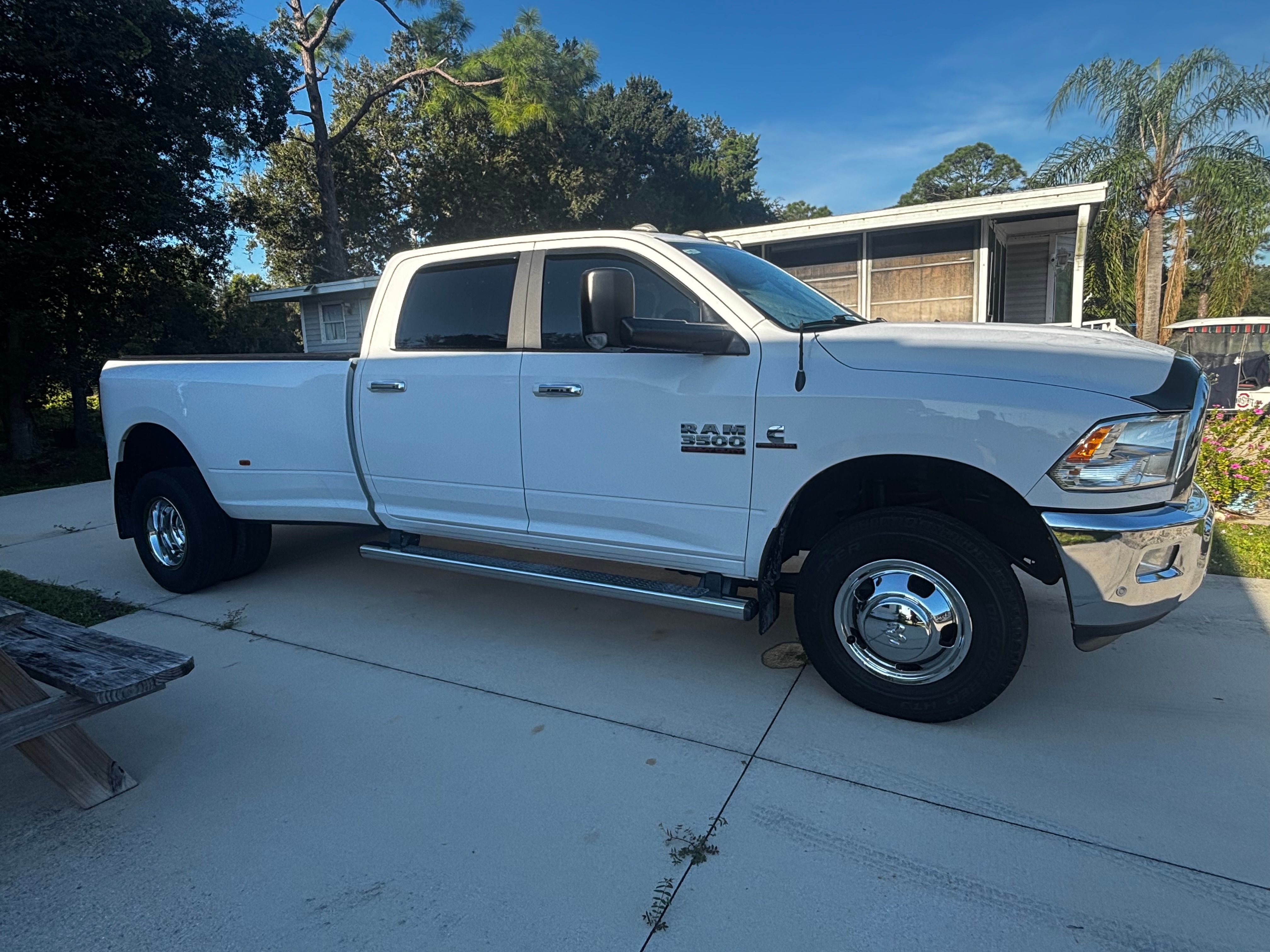 Used 2018 RAM 3500 Big Horn AWD/4WD image 1