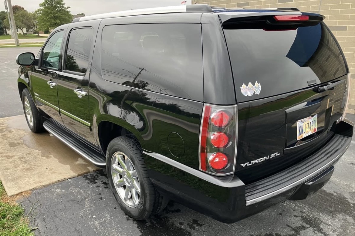 Used 2013 GMC Yukon XL Denali AWD/4WD image 4