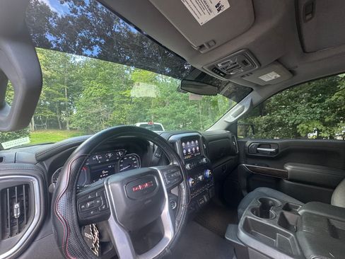 Used 2019 GMC Sierra 1500 SLE w/ SLE Value Package AWD/4WD image 17