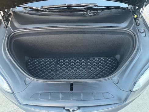 Used 2021 Tesla Model X Long Range image 22